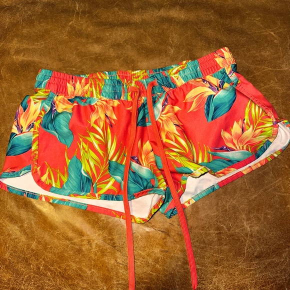 Tropical Shorts, Size Small - Picture 1 of 1